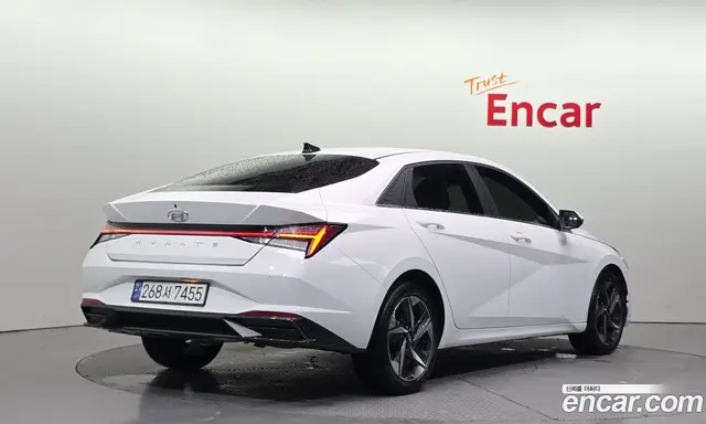 Hyundai Avante 2023 1.6 автомат (гидро), миниатюра 2