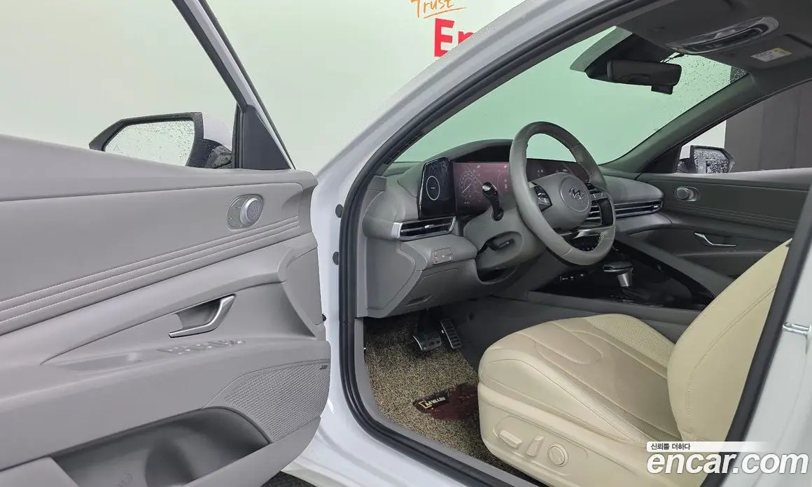 Hyundai Avante 2023 1.6 автомат (гидро), фото 16