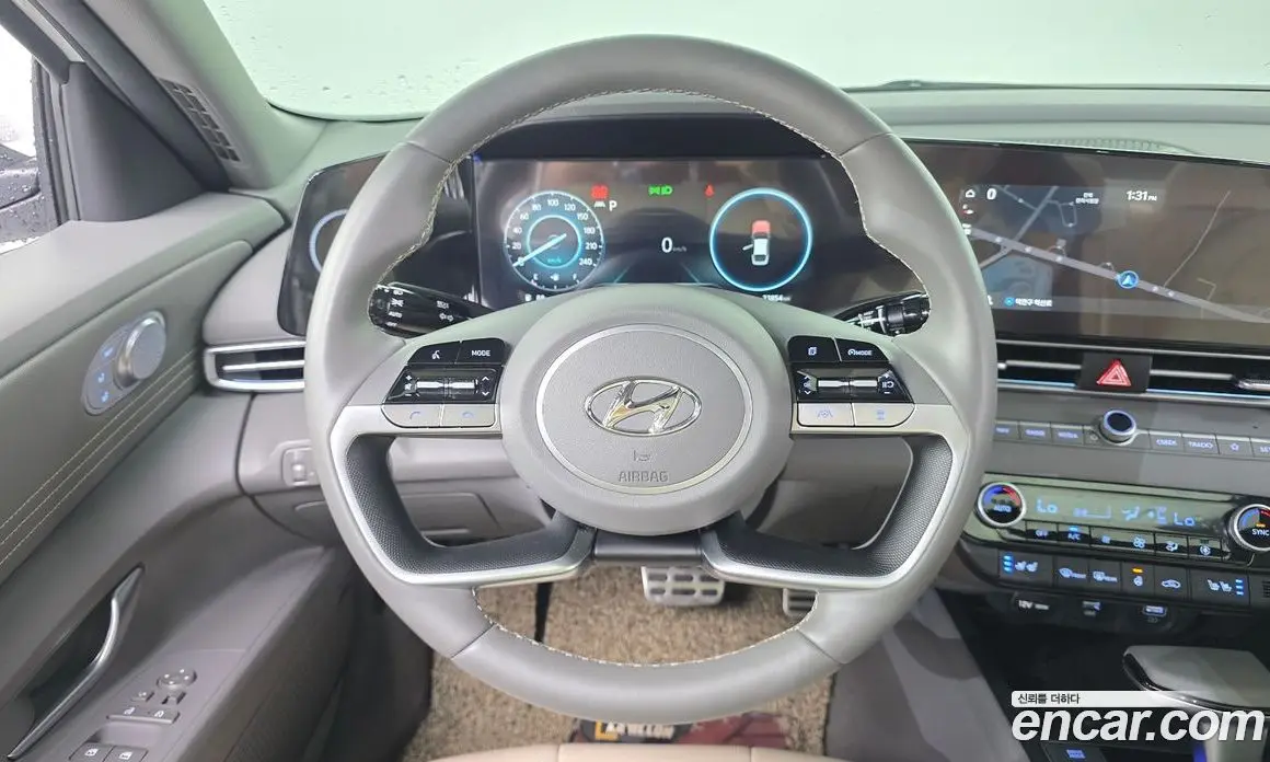 Hyundai Avante 2023 1.6 автомат (гидро), фото 23