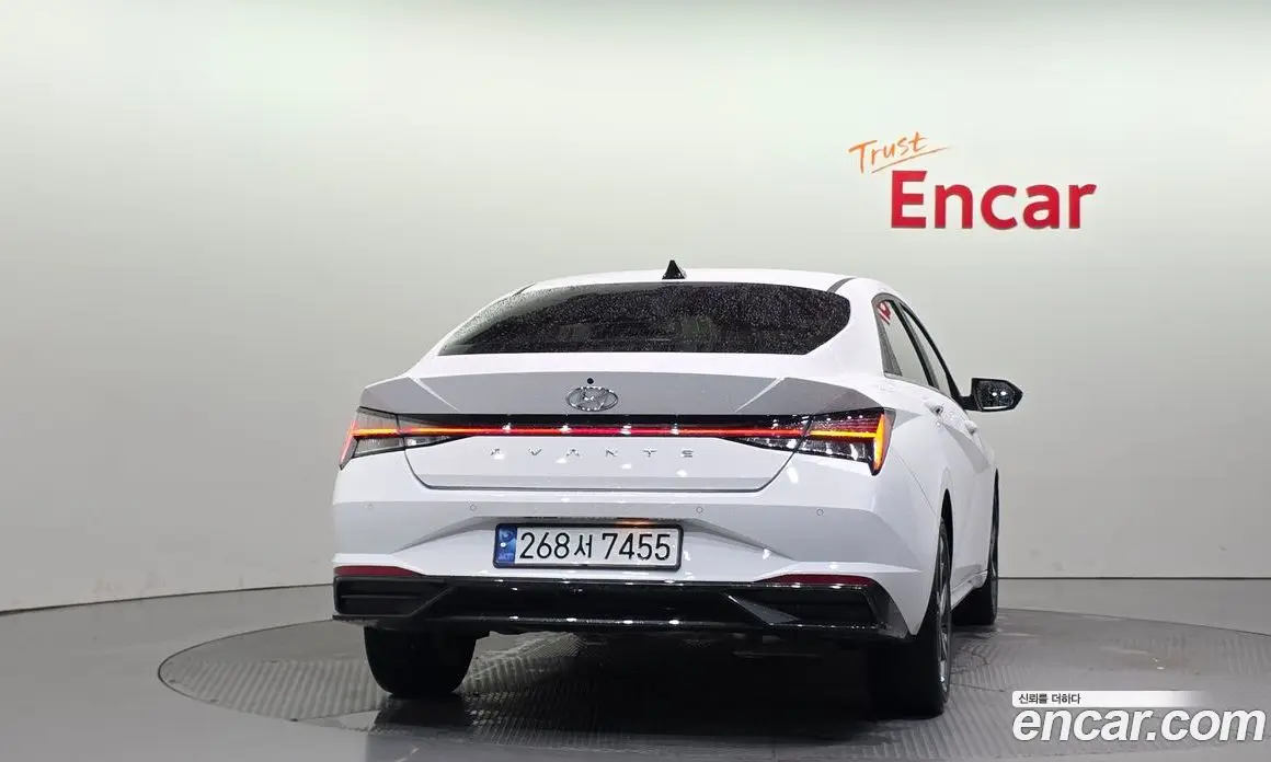Hyundai Avante 2023 1.6 автомат (гидро), фото 4