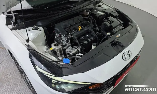 Hyundai Avante 2023 1.6 автомат (гидро), миниатюра 6