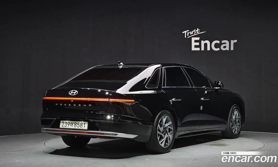 Hyundai Grandeur 2023 2.5 автомат (гидро), фото 2 Hyundai Grandeur 2023 2.5 автомат (гидро), фото 2