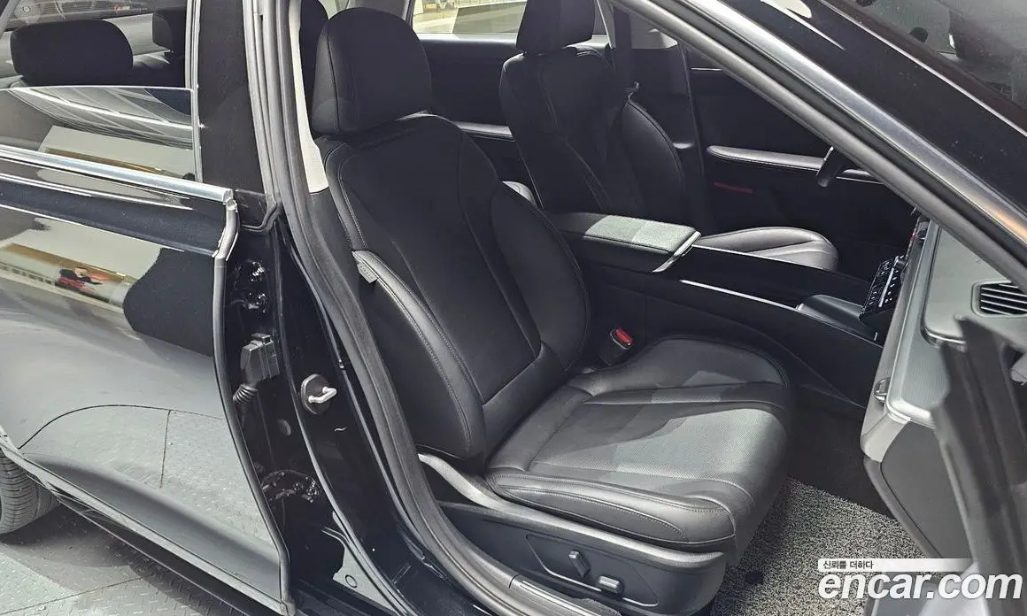 Hyundai Grandeur 2023 2.5 автомат (гидро), фото 17 Hyundai Grandeur 2023 2.5 автомат (гидро), фото 17