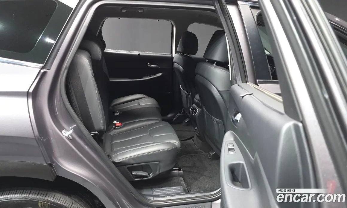 Hyundai Santa Fe 2022 2.2 автомат (гидро), фото 18 Hyundai Santa Fe 2022 2.2 автомат (гидро), фото 18