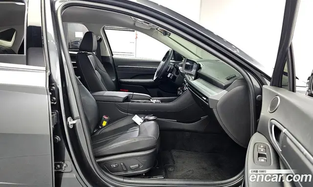Hyundai Sonata 2025 2.0 автомат (гидро), миниатюра 12