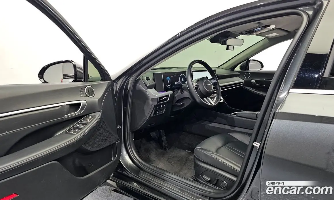 Hyundai Sonata 2025 2.0 автомат (гидро), фото 10 Hyundai Sonata 2025 2.0 автомат (гидро), фото 10