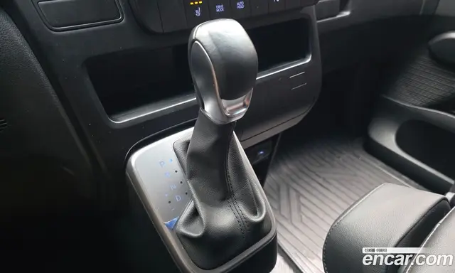 Hyundai Staria 2025 2.2 автомат (гидро), миниатюра 12