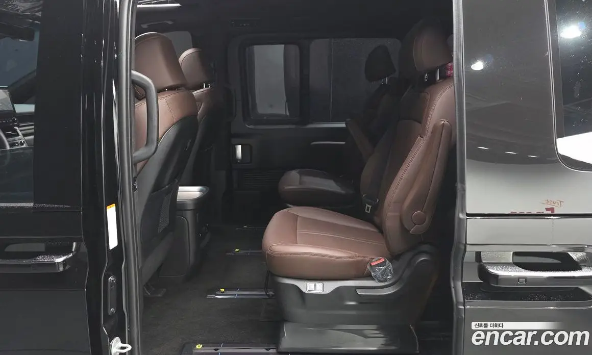 Hyundai Staria 2026 1.6 автомат (гидро), фото 17
