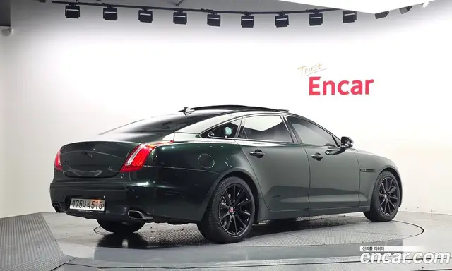 Jaguar XJ 2013 3.0 автомат (гидро), миниатюра 2 Jaguar XJ 2013 3.0 автомат (гидро), миниатюра 2