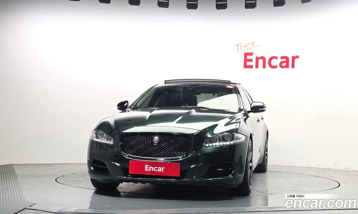 Jaguar XJ 2013 3.0 автомат (гидро), фото 3 Jaguar XJ 2013 3.0 автомат (гидро), фото 3