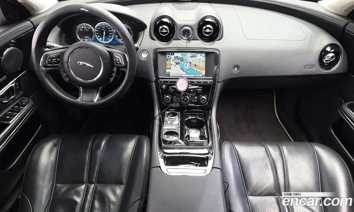 Jaguar XJ 2013 3.0 автомат (гидро), фото 7 Jaguar XJ 2013 3.0 автомат (гидро), фото 7