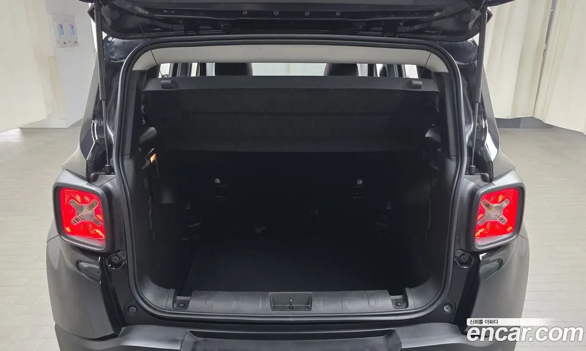 Jeep Renegade 2021 2.4 автомат (гидро), фото 20