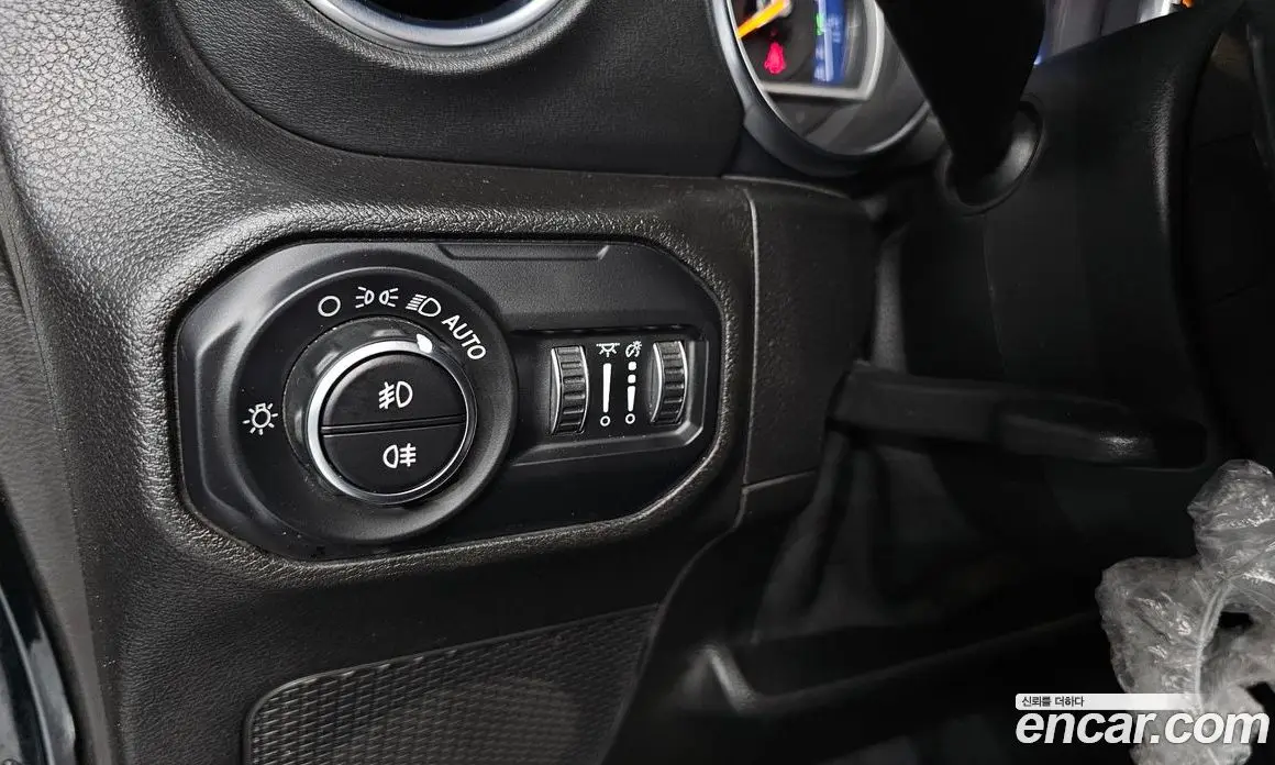 Jeep Wrangler 2019 2.0 автомат (гидро), фото 14 Jeep Wrangler 2019 2.0 автомат (гидро), фото 14