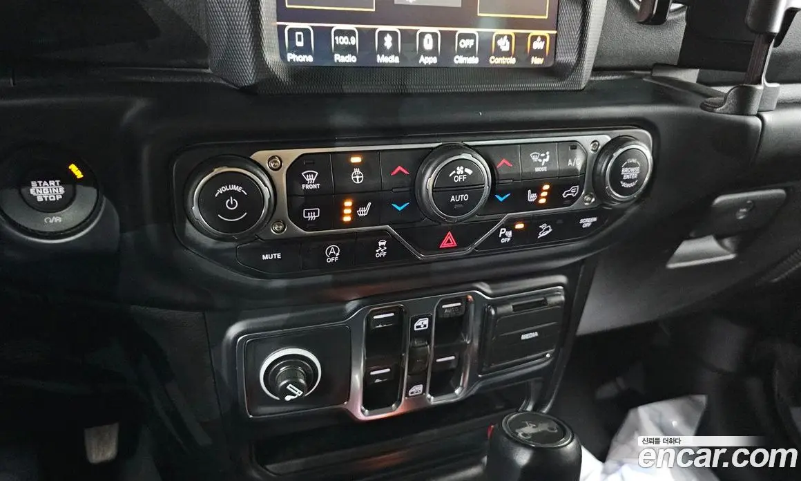 Jeep Wrangler 2019 2.0 автомат (гидро), фото 19 Jeep Wrangler 2019 2.0 автомат (гидро), фото 19