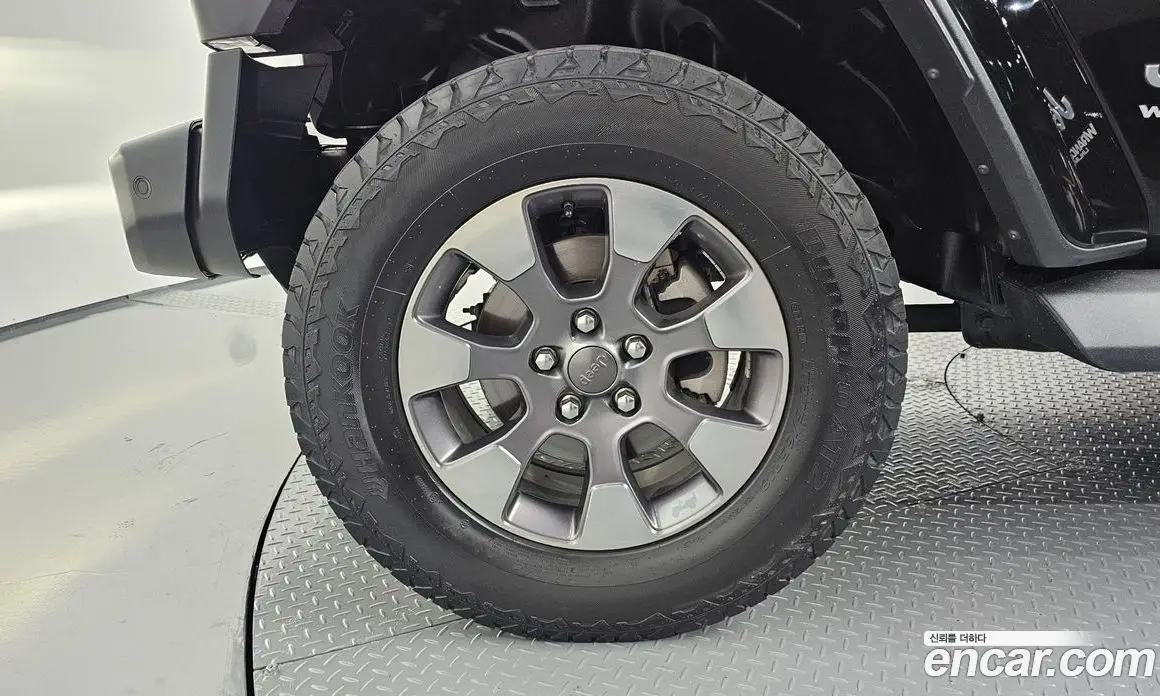 Jeep Wrangler 2019 2.0 автомат (гидро), фото 5 Jeep Wrangler 2019 2.0 автомат (гидро), фото 5