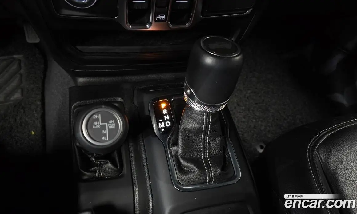 Jeep Wrangler 2022 2.0 автомат (гидро), фото 12 Jeep Wrangler 2022 2.0 автомат (гидро), фото 12