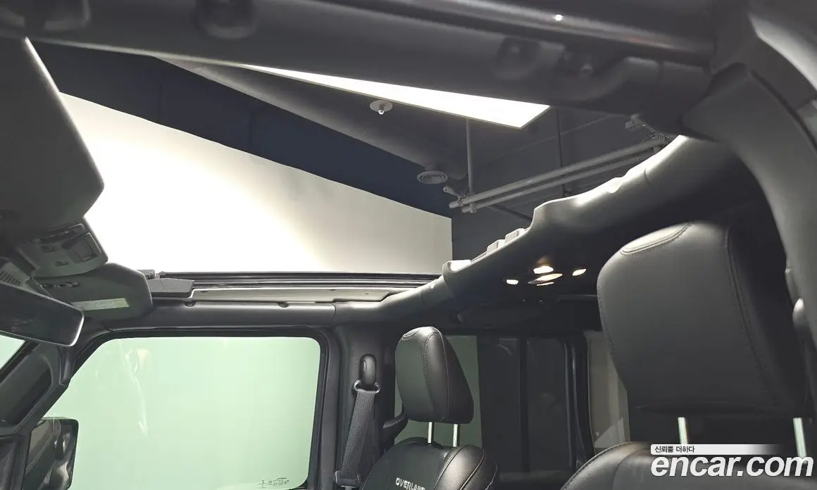 Jeep Wrangler 2022 2.0 автомат (гидро), фото 23 Jeep Wrangler 2022 2.0 автомат (гидро), фото 23