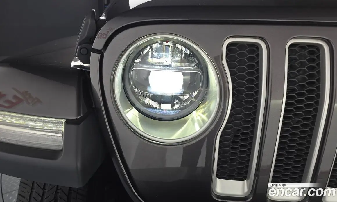 Jeep Wrangler 2022 2.0 автомат (гидро), фото 8 Jeep Wrangler 2022 2.0 автомат (гидро), фото 8