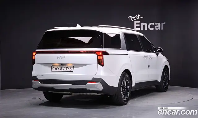 Kia Carnival 2024 2.2 автомат (гидро), миниатюра 2 Kia Carnival 2024 2.2 автомат (гидро), миниатюра 2