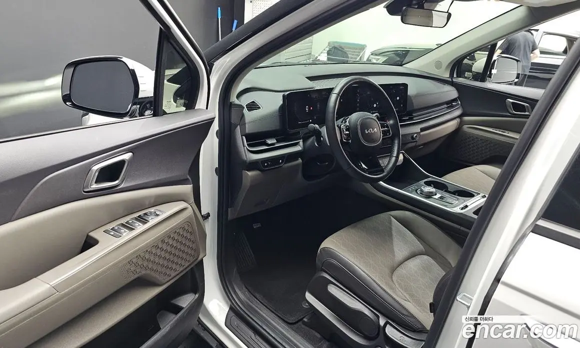 Kia Carnival 2024 2.2 автомат (гидро), фото 13 Kia Carnival 2024 2.2 автомат (гидро), фото 13