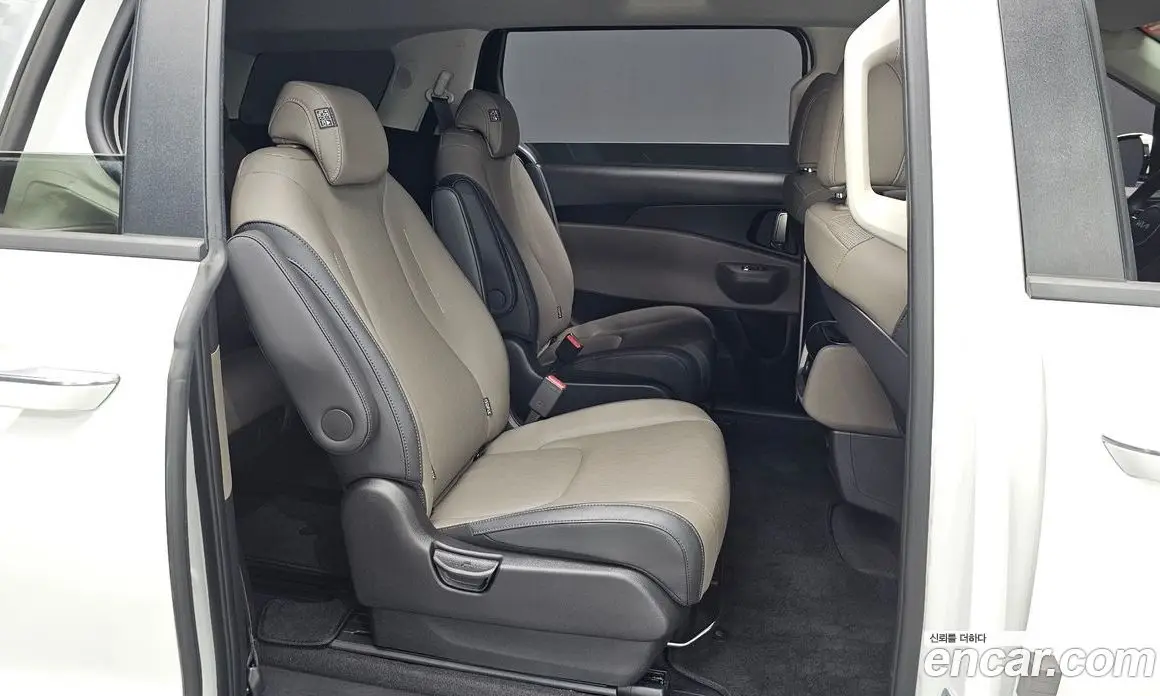 Kia Carnival 2024 2.2 автомат (гидро), фото 17 Kia Carnival 2024 2.2 автомат (гидро), фото 17