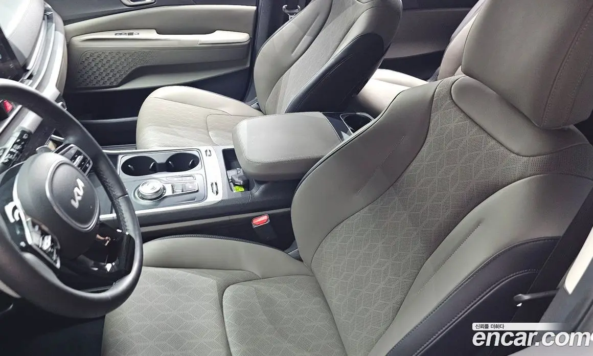Kia Carnival 2024 2.2 автомат (гидро), фото 29 Kia Carnival 2024 2.2 автомат (гидро), фото 29