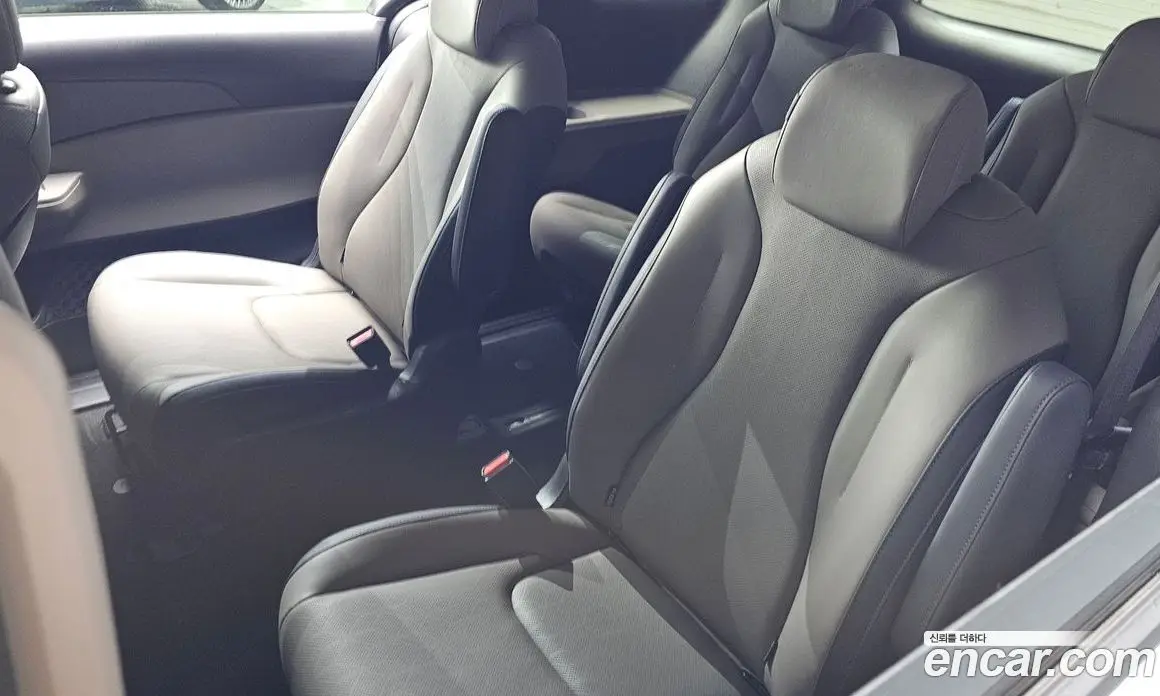 Kia Carnival 2024 2.2 автомат (гидро), фото 30 Kia Carnival 2024 2.2 автомат (гидро), фото 30