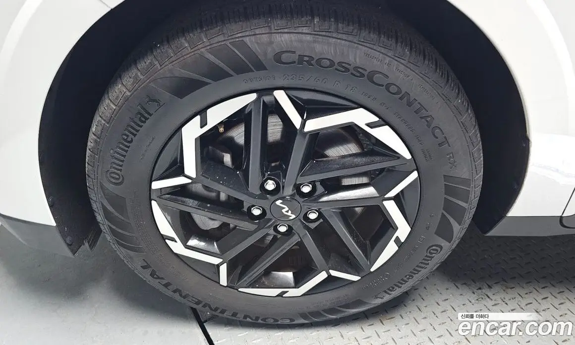 Kia Carnival 2024 2.2 автомат (гидро), фото 5 Kia Carnival 2024 2.2 автомат (гидро), фото 5