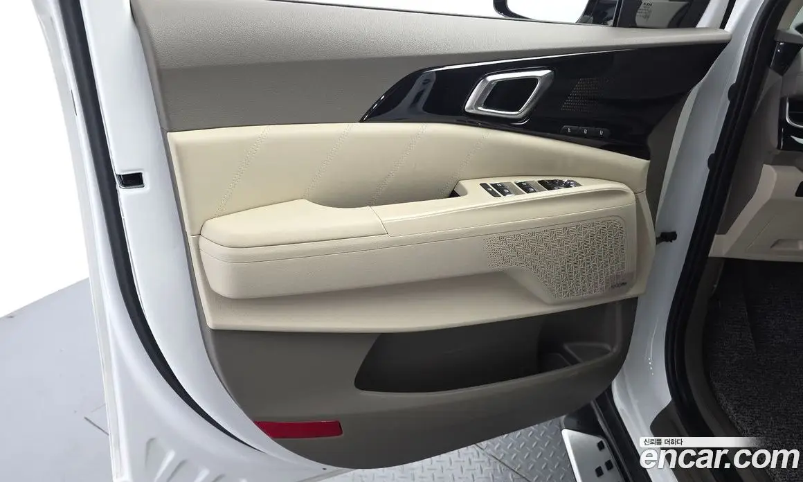 Kia Carnival 2024 1.6 автомат (гидро), фото 14 Kia Carnival 2024 1.6 автомат (гидро), фото 14