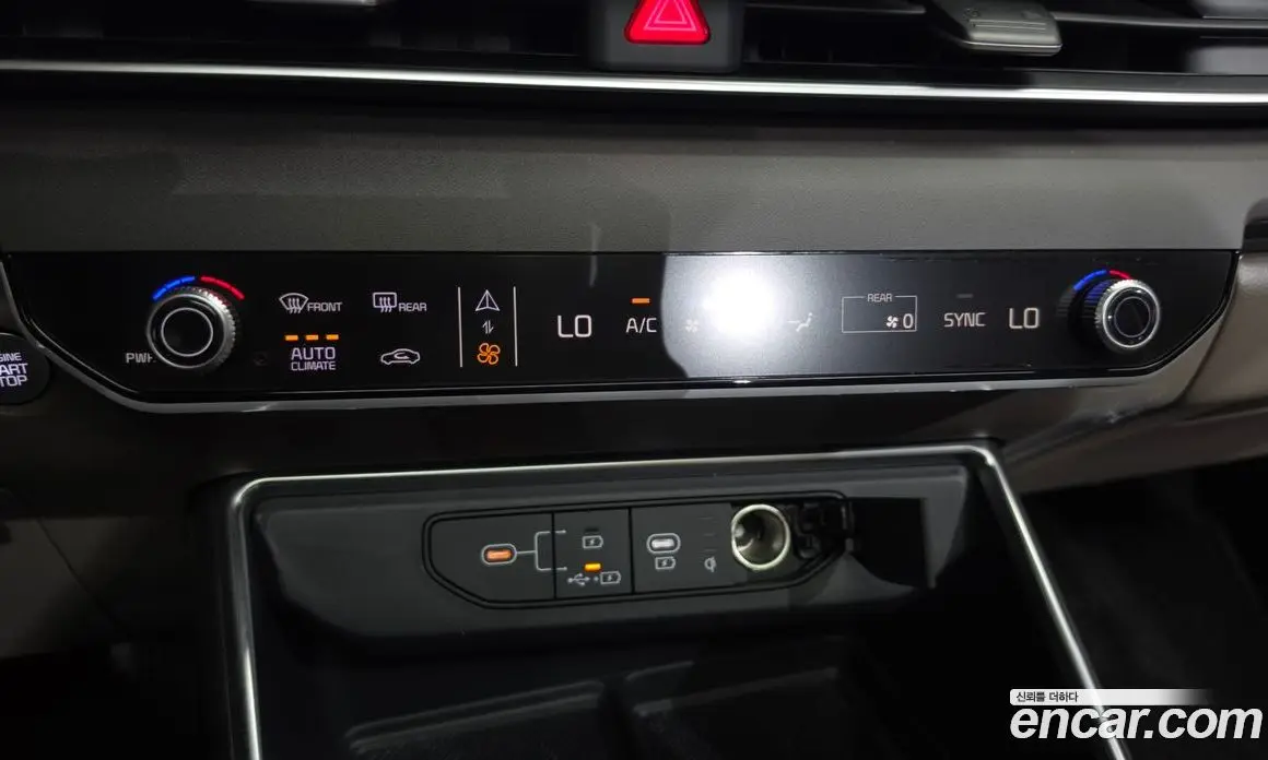 Kia Carnival 2025 3.5 автомат (гидро), фото 31 Kia Carnival 2025 3.5 автомат (гидро), фото 31
