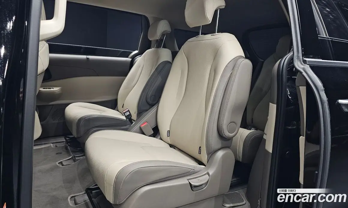 Kia Carnival 2025 2.2 автомат (гидро), фото 17 Kia Carnival 2025 2.2 автомат (гидро), фото 17