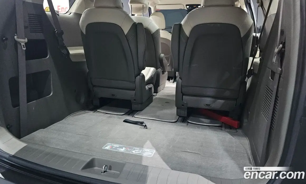 Kia Carnival 2025 2.2 автомат (гидро), фото 25 Kia Carnival 2025 2.2 автомат (гидро), фото 25