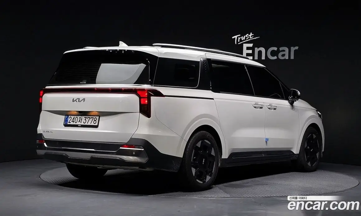 Kia Carnival 2025 3.5 автомат (гидро), фото 2 Kia Carnival 2025 3.5 автомат (гидро), фото 2