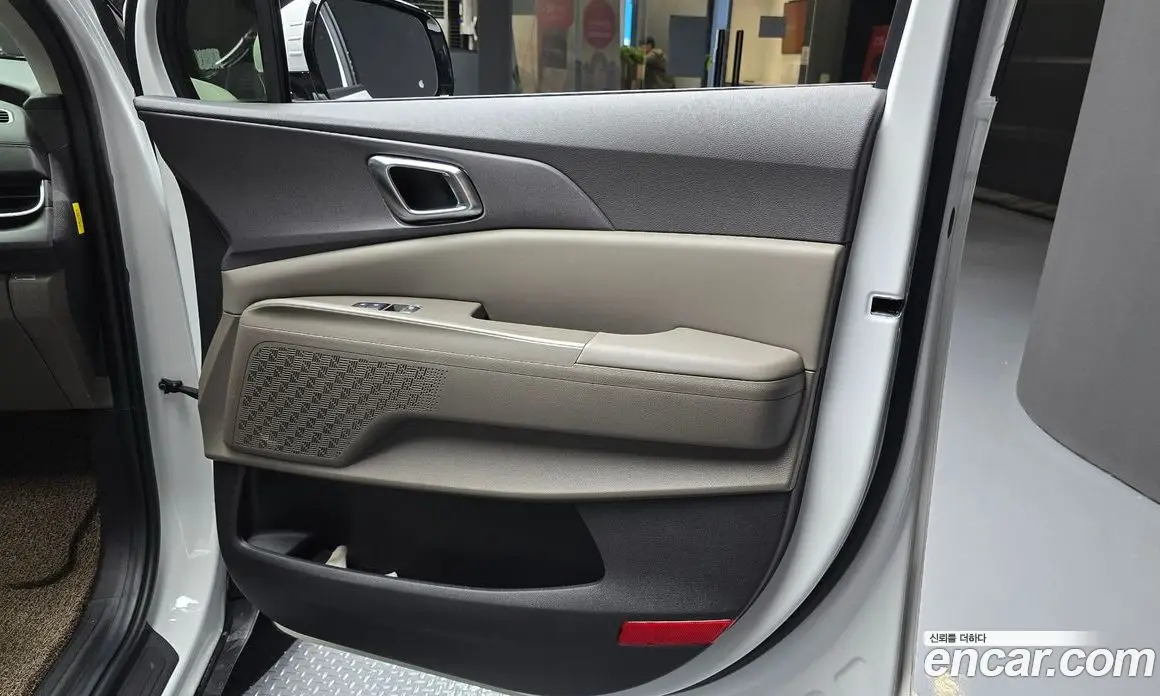 Kia Carnival 2025 3.5 автомат (гидро), фото 15 Kia Carnival 2025 3.5 автомат (гидро), фото 15