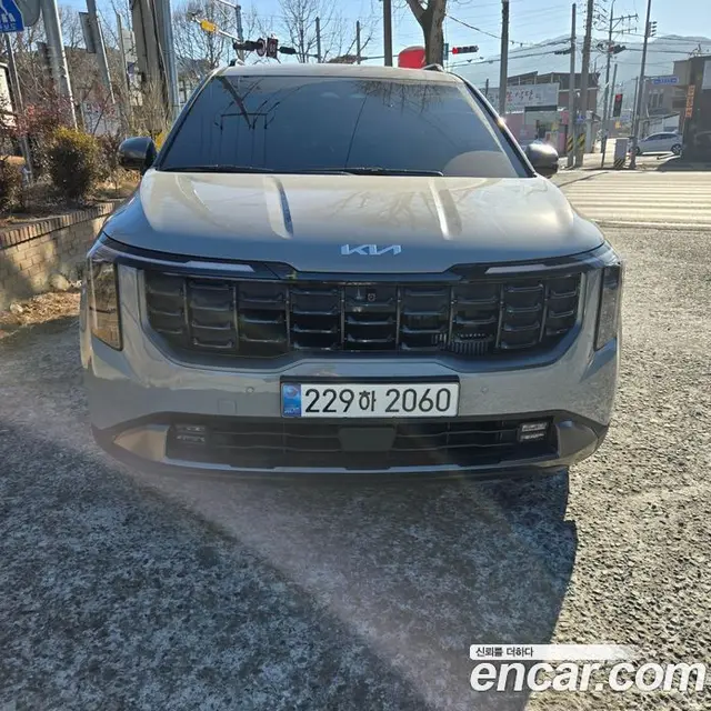 Kia Carnival 2025 2.2 автомат (гидро), миниатюра 1 Kia Carnival 2025 2.2 автомат (гидро), миниатюра 1