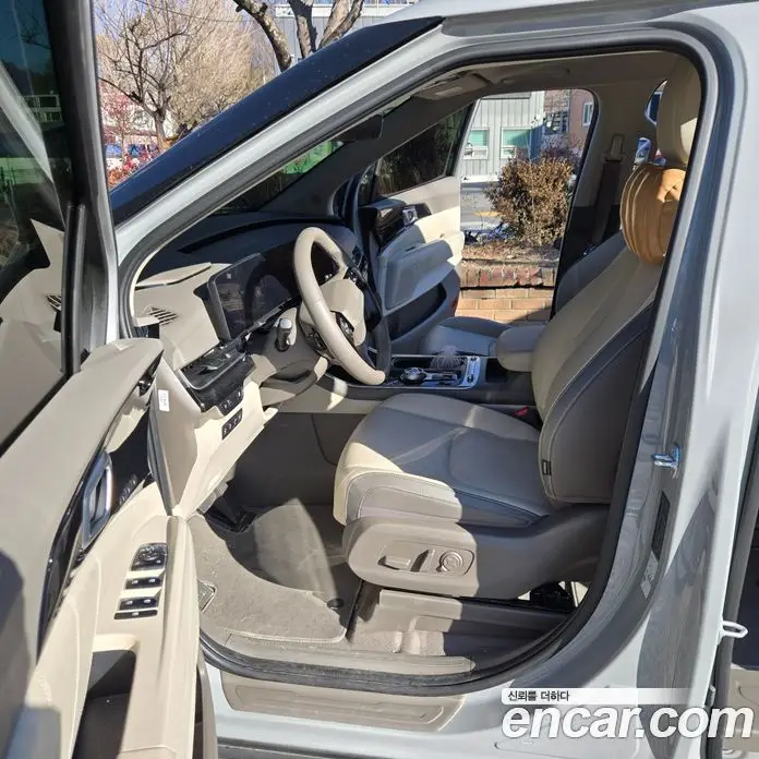 Kia Carnival 2025 2.2 автомат (гидро), фото 8 Kia Carnival 2025 2.2 автомат (гидро), фото 8