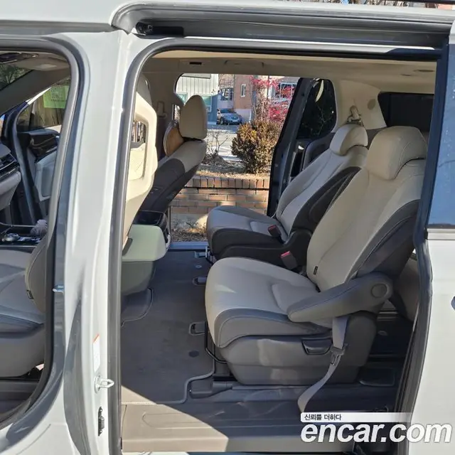 Kia Carnival 2025 2.2 автомат (гидро), миниатюра 9 Kia Carnival 2025 2.2 автомат (гидро), миниатюра 9
