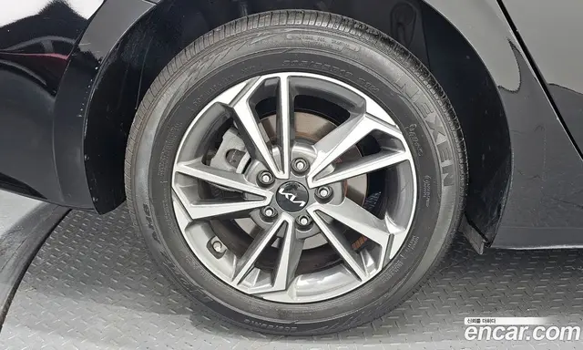 Kia K3 2023 1.6 автомат (гидро), миниатюра 5 Kia K3 2023 1.6 автомат (гидро), миниатюра 5