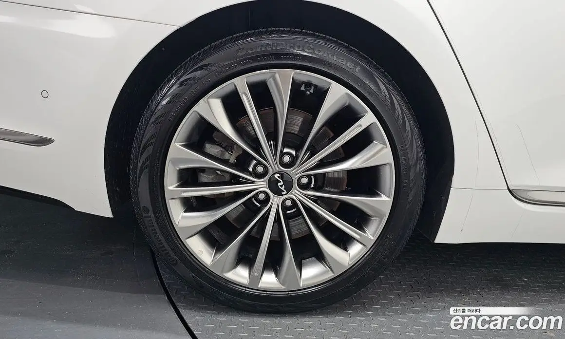 Kia K9 2022 3.8 автомат (гидро), фото 4 Kia K9 2022 3.8 автомат (гидро), фото 4