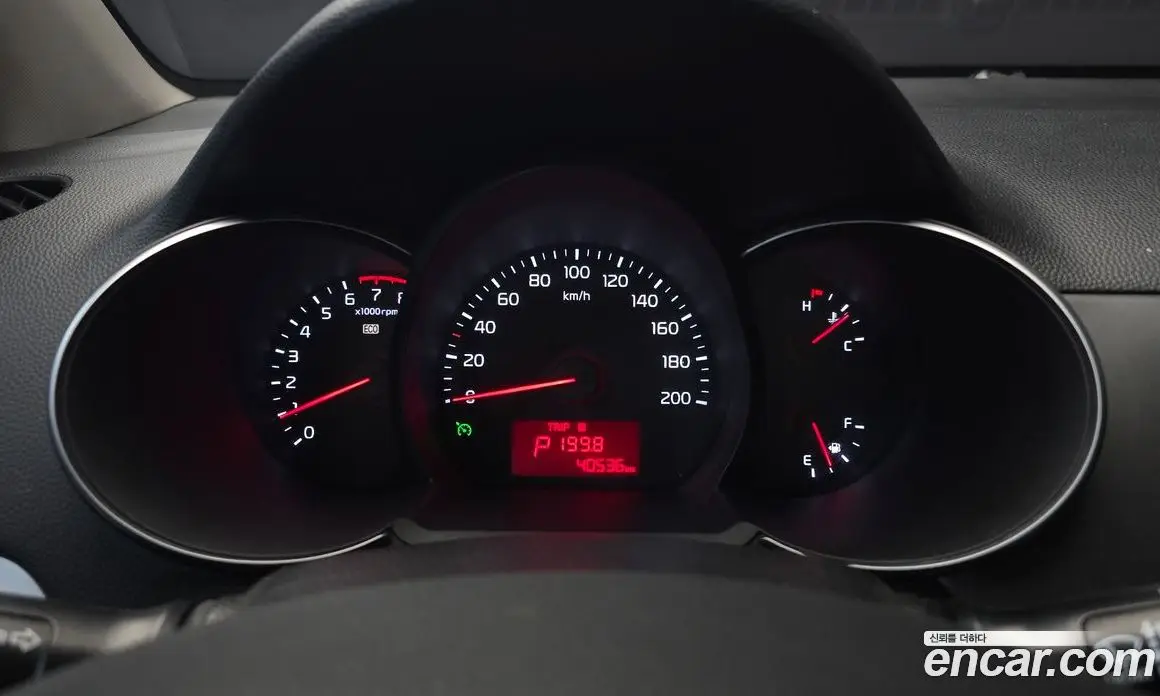 Kia Morning 2016 1.0 автомат (гидро), фото 8 Kia Morning 2016 1.0 автомат (гидро), фото 8