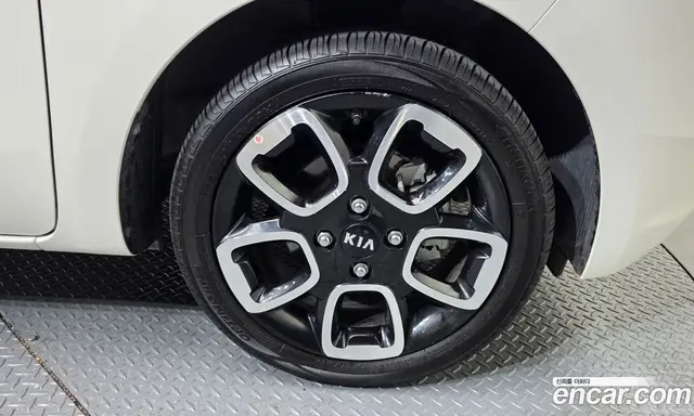 Kia Ray 2021 1.0 автомат (гидро), миниатюра 5 Kia Ray 2021 1.0 автомат (гидро), миниатюра 5