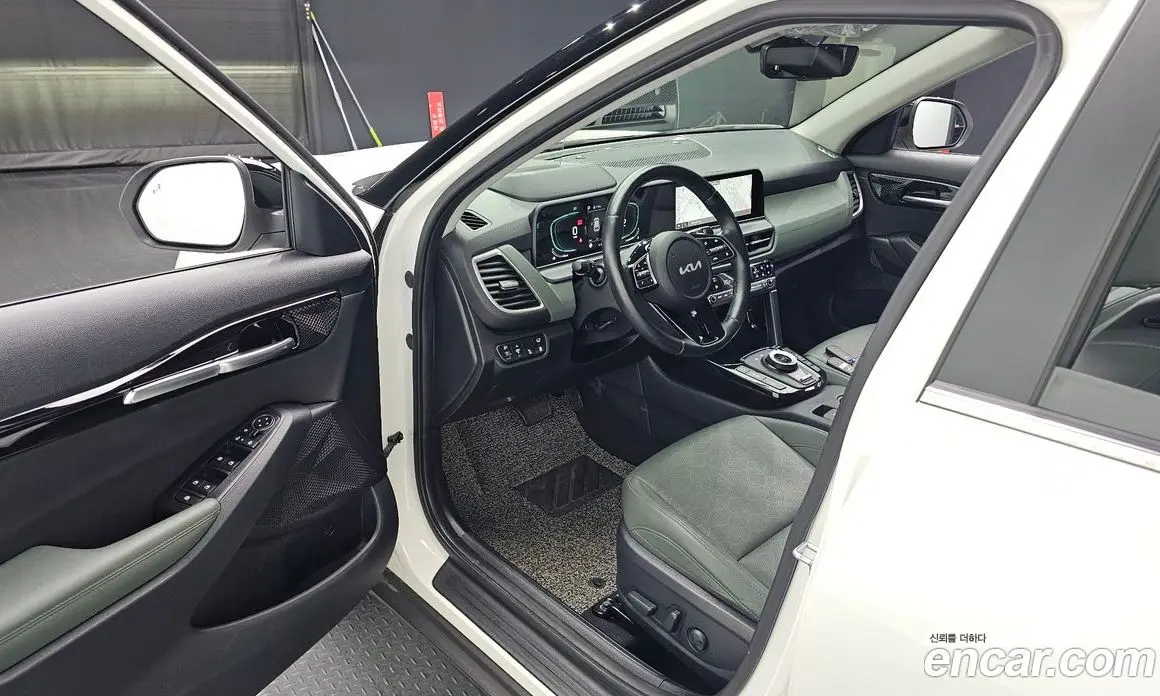 Kia Seltos 2022 2.0 автомат (гидро), фото 10 Kia Seltos 2022 2.0 автомат (гидро), фото 10