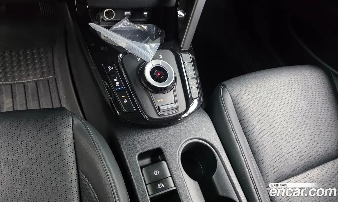 Kia Seltos 2024 1.6 автомат (гидро), фото 12 Kia Seltos 2024 1.6 автомат (гидро), фото 12