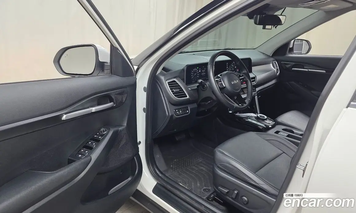 Kia Seltos 2024 1.6 автомат (гидро), фото 13 Kia Seltos 2024 1.6 автомат (гидро), фото 13