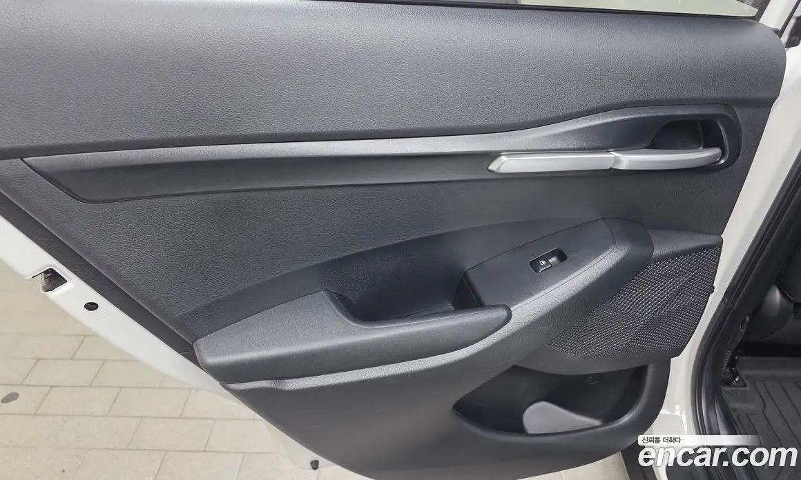 Kia Seltos 2024 1.6 автомат (гидро), фото 15 Kia Seltos 2024 1.6 автомат (гидро), фото 15