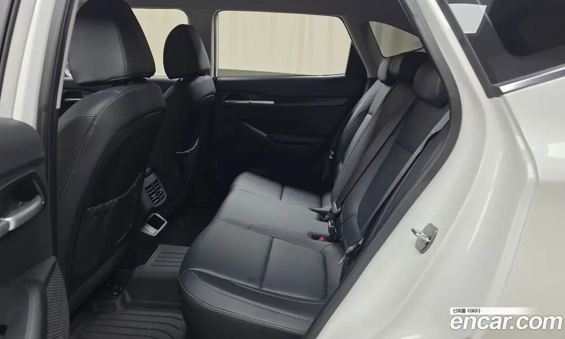 Kia Seltos 2024 1.6 автомат (гидро), фото 18 Kia Seltos 2024 1.6 автомат (гидро), фото 18