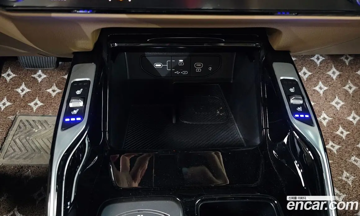 Kia Sorento 2023 1.6 автомат (гидро), фото 19 Kia Sorento 2023 1.6 автомат (гидро), фото 19