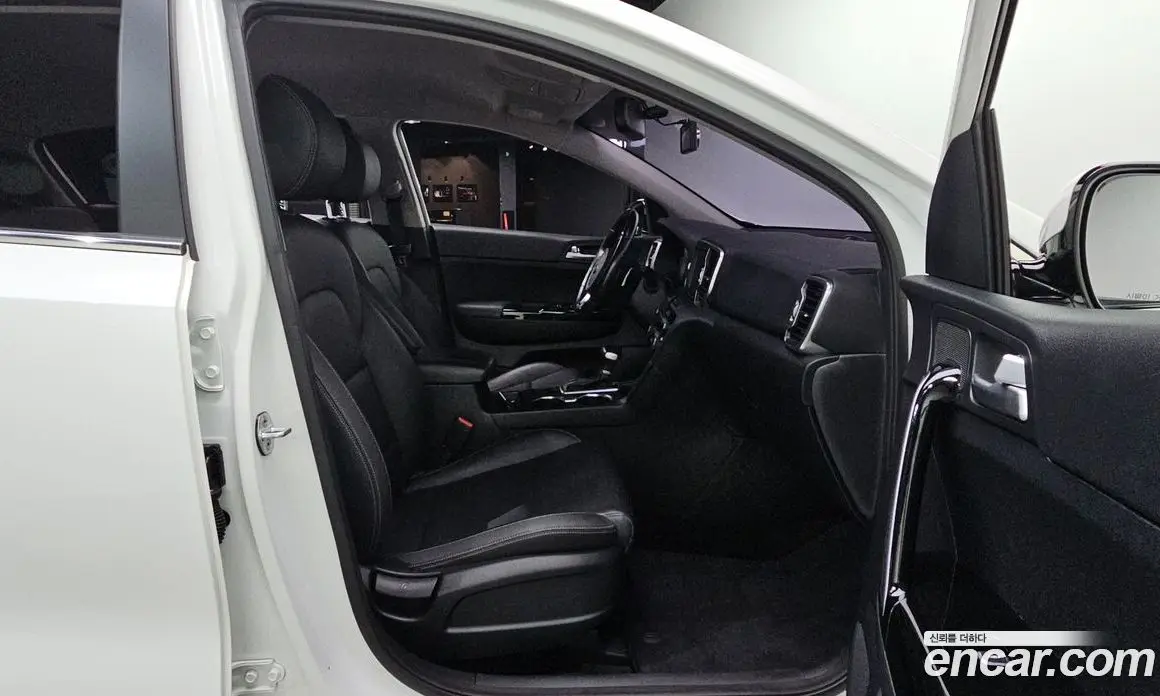 Kia Sportage 2017 2.0 автомат (гидро), фото 12 Kia Sportage 2017 2.0 автомат (гидро), фото 12