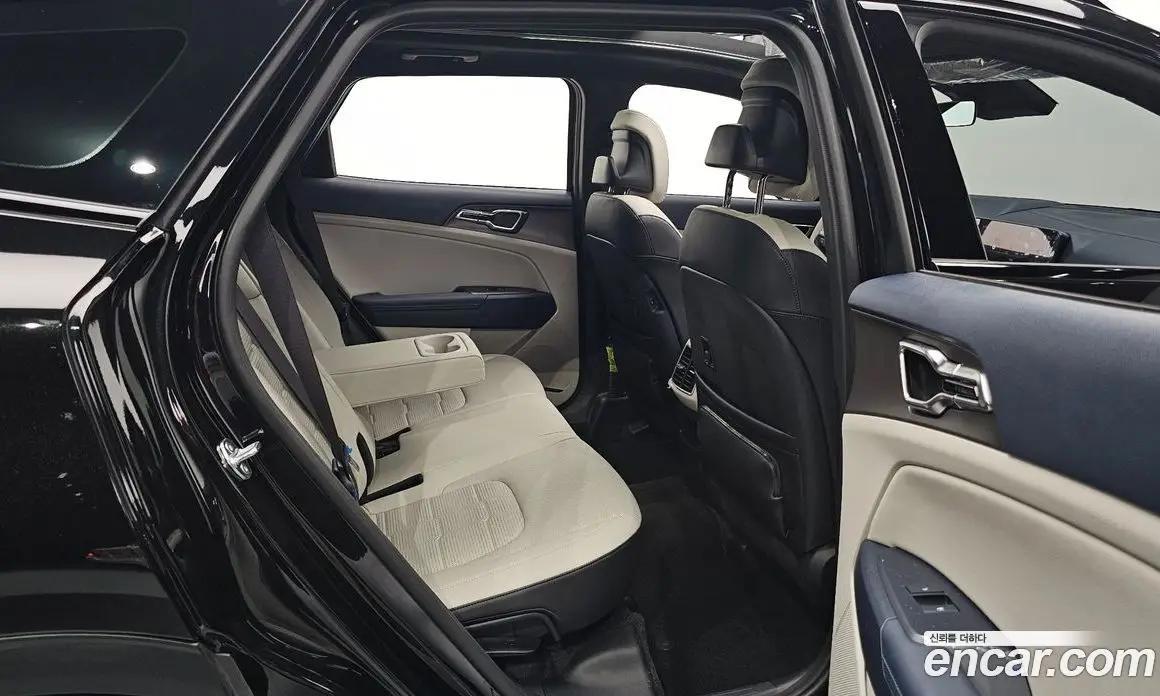 Kia Sportage 2025 1.6 автомат (гидро), фото 16 Kia Sportage 2025 1.6 автомат (гидро), фото 16