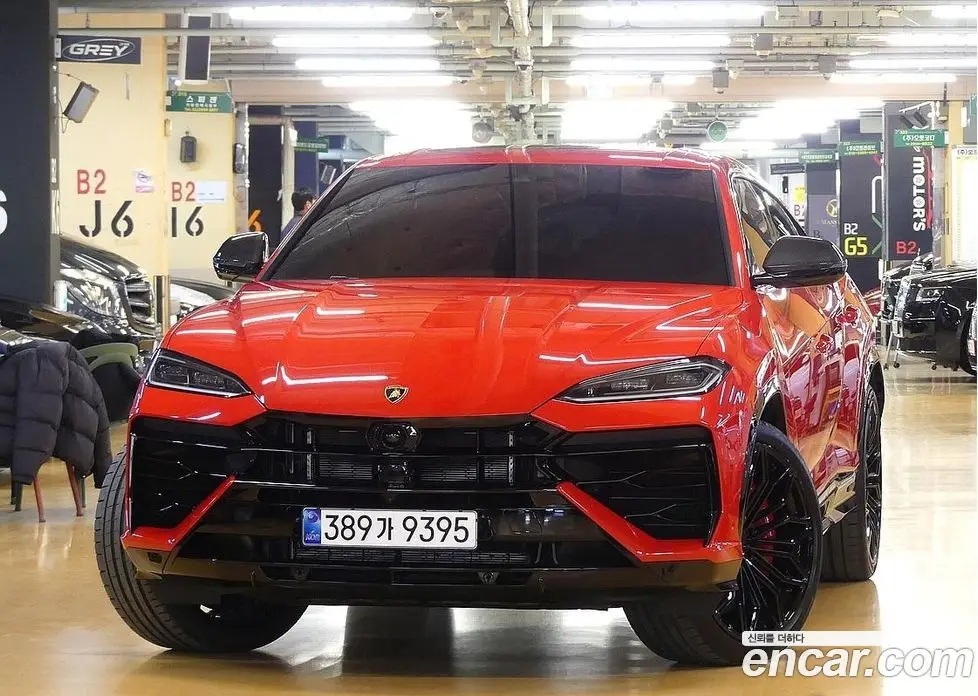 Lamborghini Urus 2025 4.0 автомат (гидро), фото 2 Lamborghini Urus 2025 4.0 автомат (гидро), фото 2